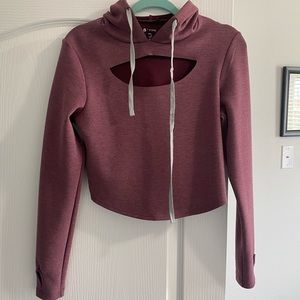 Buffbunny Keyhole crop hoodie